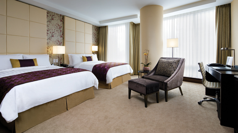 Shangri La Hotel Toronto Hotels Canada Propertyimage Shangrilahoteltoronto 1 Hotel Guestroomsuite Premiereroom Double Creditshangrilainternationalhotelmanagementltd