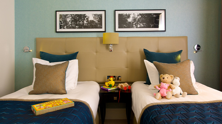 51 buckingham gate taj suites and residences Minsters Townhouse Deluxe Three Bedroom Twin Bedroom