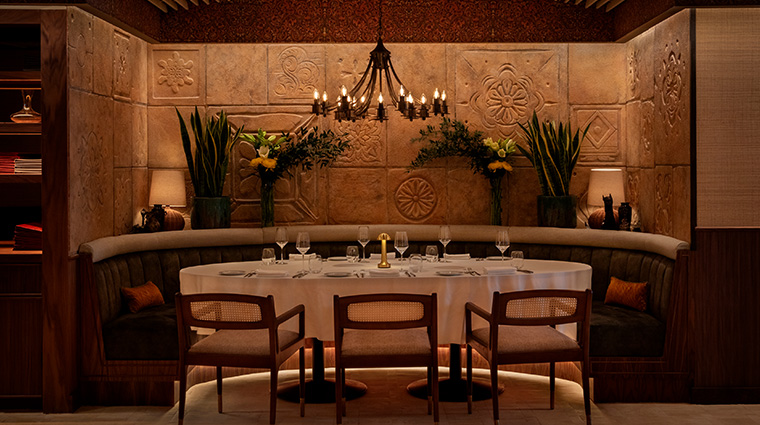 51 buckingham gate taj suites and residences Quilon table