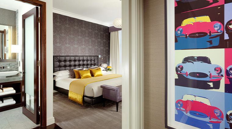 51 buckingham gate taj suites and residences Signature Suite Jaguar Suite Master Bedroom