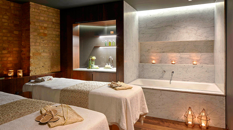 51 buckingham gate taj suites and residences circle spa treatment room