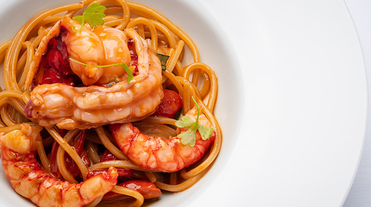 8 and a half otto e mezzo bombana macau chitarra spaghetti