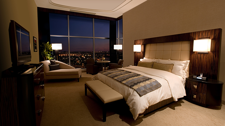 motor city casino hotel deluxe king room