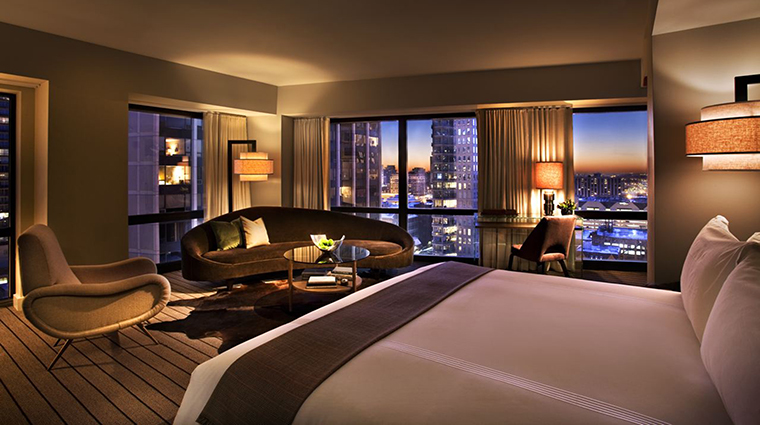 Luxury Hotel Rooms in Chicago