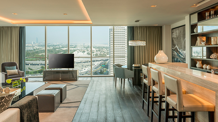Sheraton Grand Hotel Dubai executive suite living room