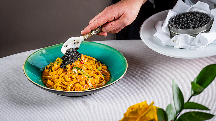 ai fiori tagliatelle royale