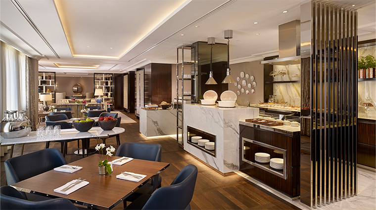 al habtoor palace budapest club lounge