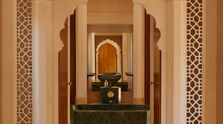amanbagh pool pavillion bathroom