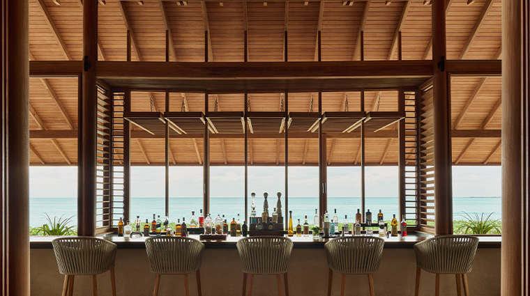 amanyara beach club bar