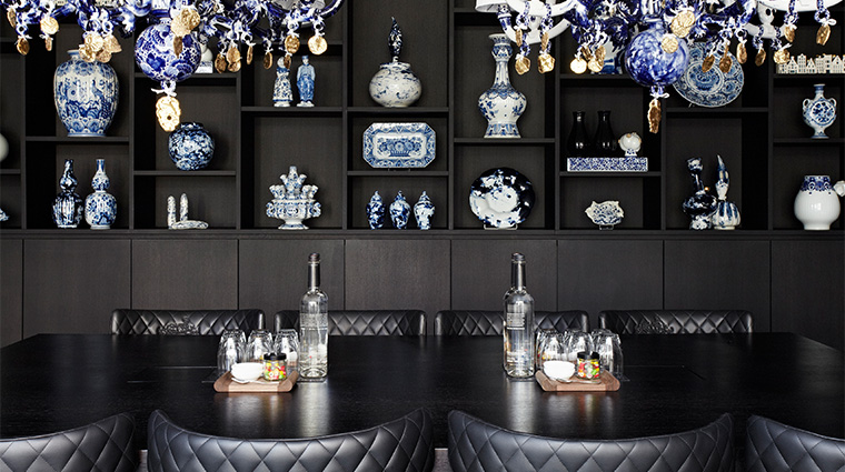 andaz amsterdam prinsengracht delft blue room