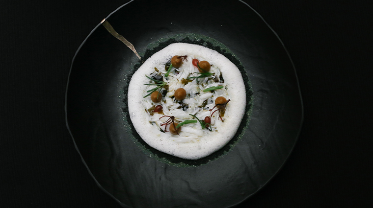 atelier crenn dungeness crab seaweed and whey
