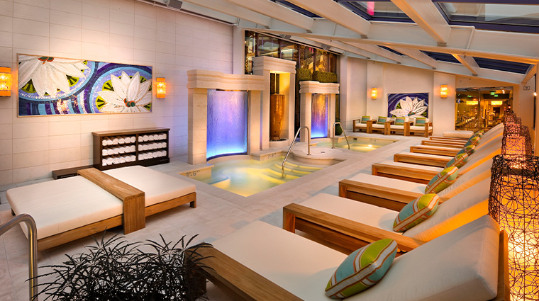 atlantis casino resort spaAqua Lounge