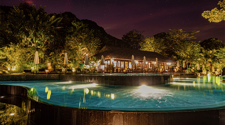 avana retreat Cloud Dining
