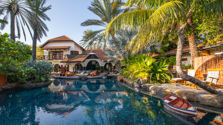 baoase luxury resort master villa