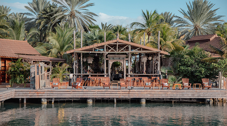 baoase luxury resort sunset deck restaurant3