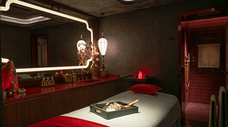 battitude spa female treatment room2