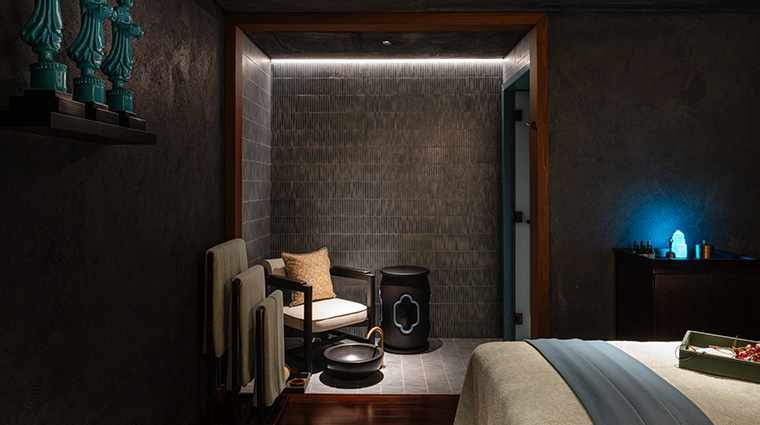 battitude spa female treatment room4