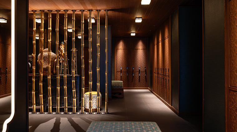 battitude spa male changeroom3