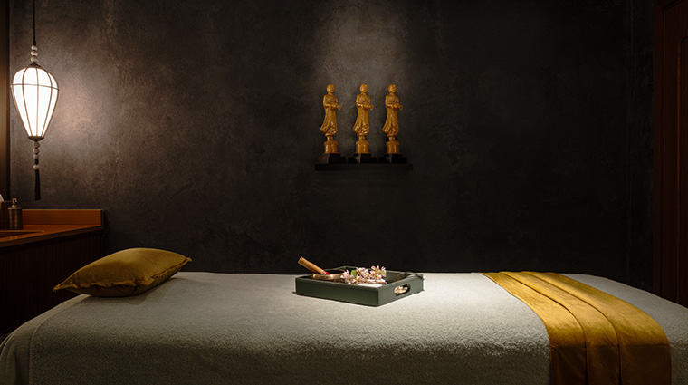 battitude spa male treatment room opal