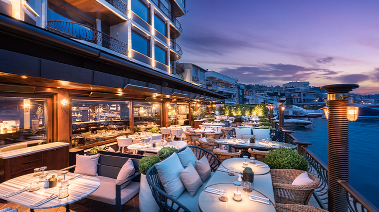 bebek hotel by the stay restaurant terrace night