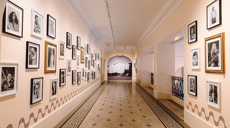 belmond copacabana palace hallway frames