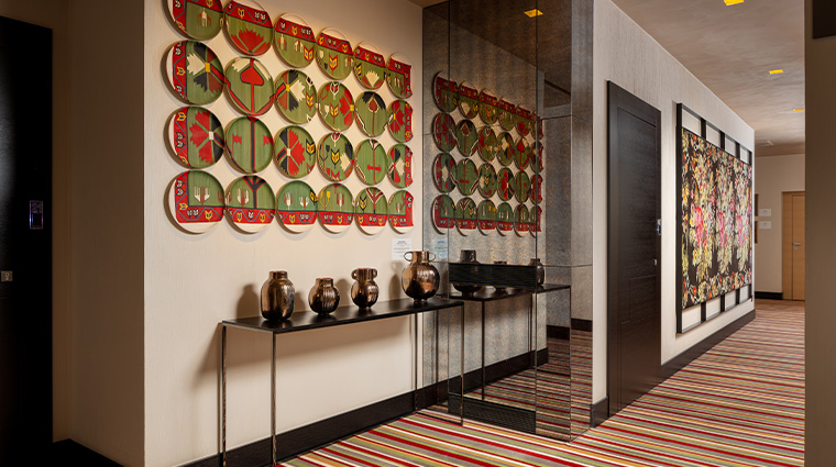 berds hotel chisinau ceramic carpet wall