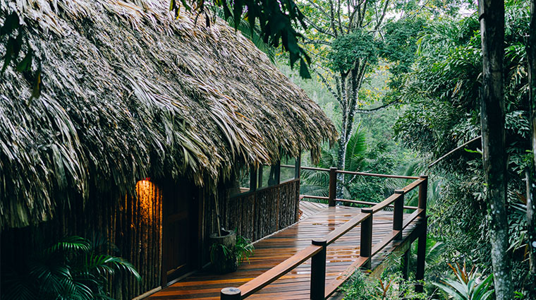 blancaneaux lodge deck2