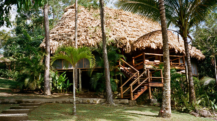 blancaneaux lodge