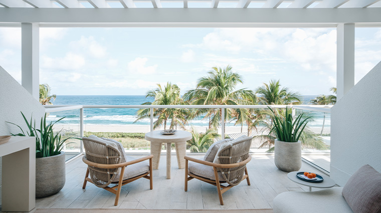 boca beach club patio