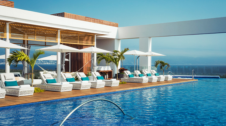 bon park vidantaworld nuevo vallarta pools