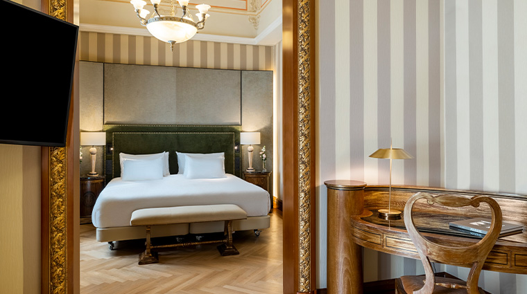 nh collection prague carlo iv king suite