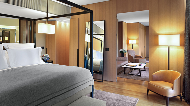Bulgari Hotel Milan premium suite bedroom