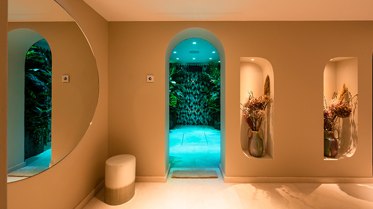 byblos spa by sisley cascade spa2