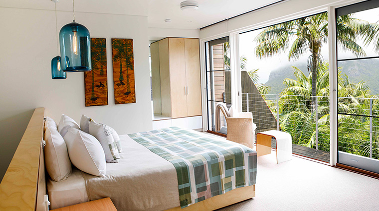 capella lodge catalina suite bedroom