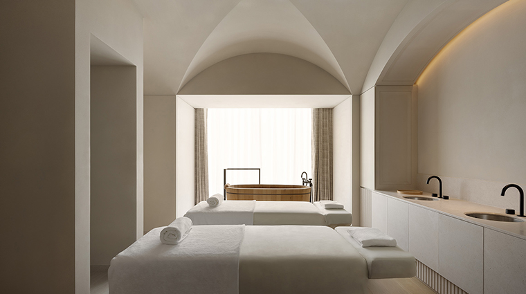 capella taipei wellness treatment room