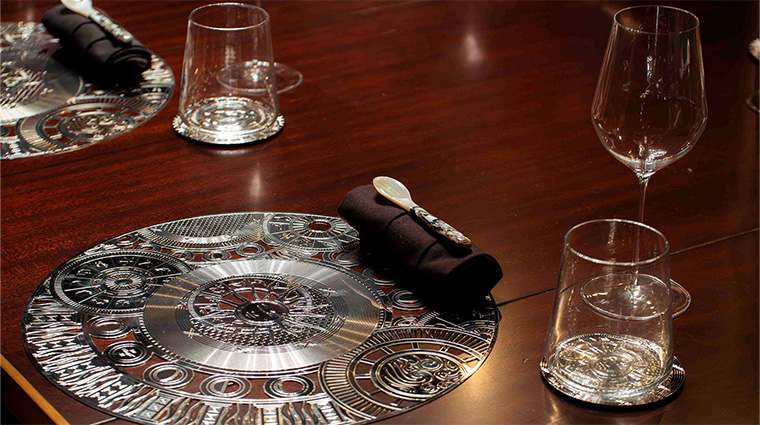chefs table at astor club table details3