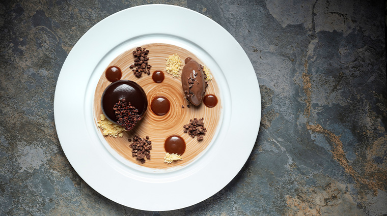 chiado chocolate bomb
