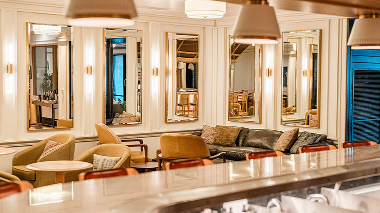 clayton hotel members club parlour3