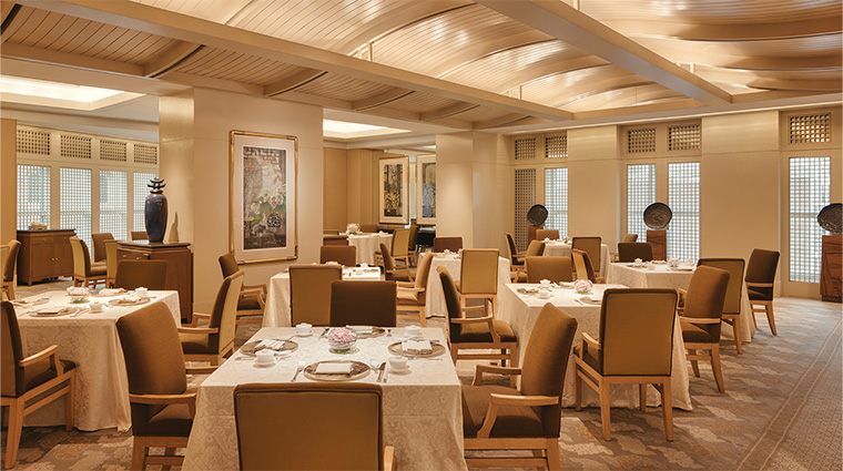 conrad singapore marina bay golden peony