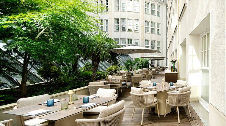 conrad hamburg breakfast terrace