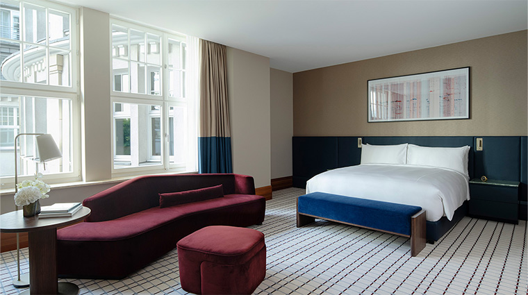 conrad hamburg king executive room bedroom