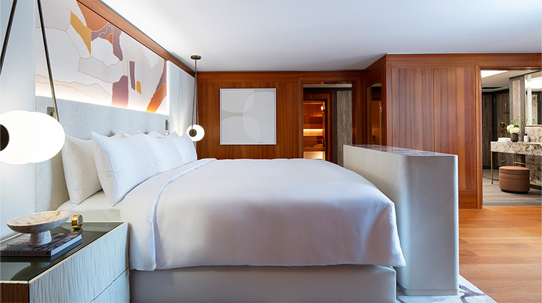 conrad hamburg presidential suite bedroom