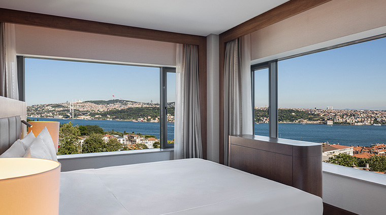 conrad istanbul bosphorus Bosphorus Suite Bedroom new
