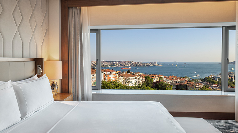 conrad istanbul bosphorus Bosphorus Suite with Balcony Bedroom new