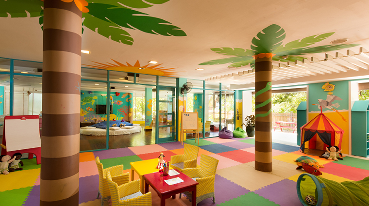 constance halaveli maldives kids club