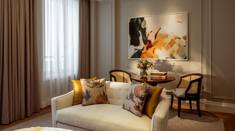 corinthia brussels grand deluxe suite living room