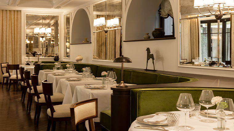CHR Restaurants Viride WhatTheFox 0001