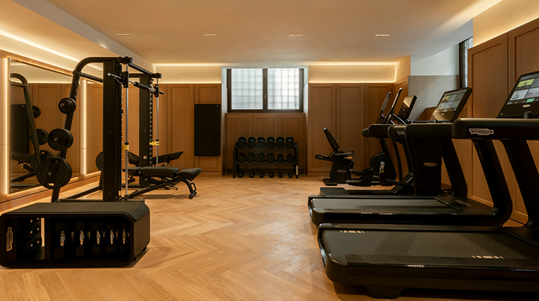 CHR Spa Gym WhatTheFox 0001 HDR