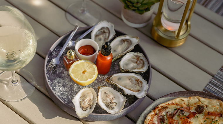 cuvee at chatham inn the patio on main oysters