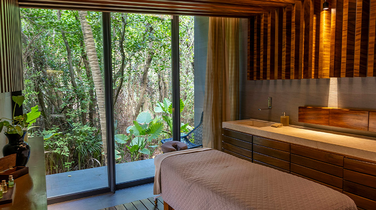 devossion by live aqua playa del carmen treatment room